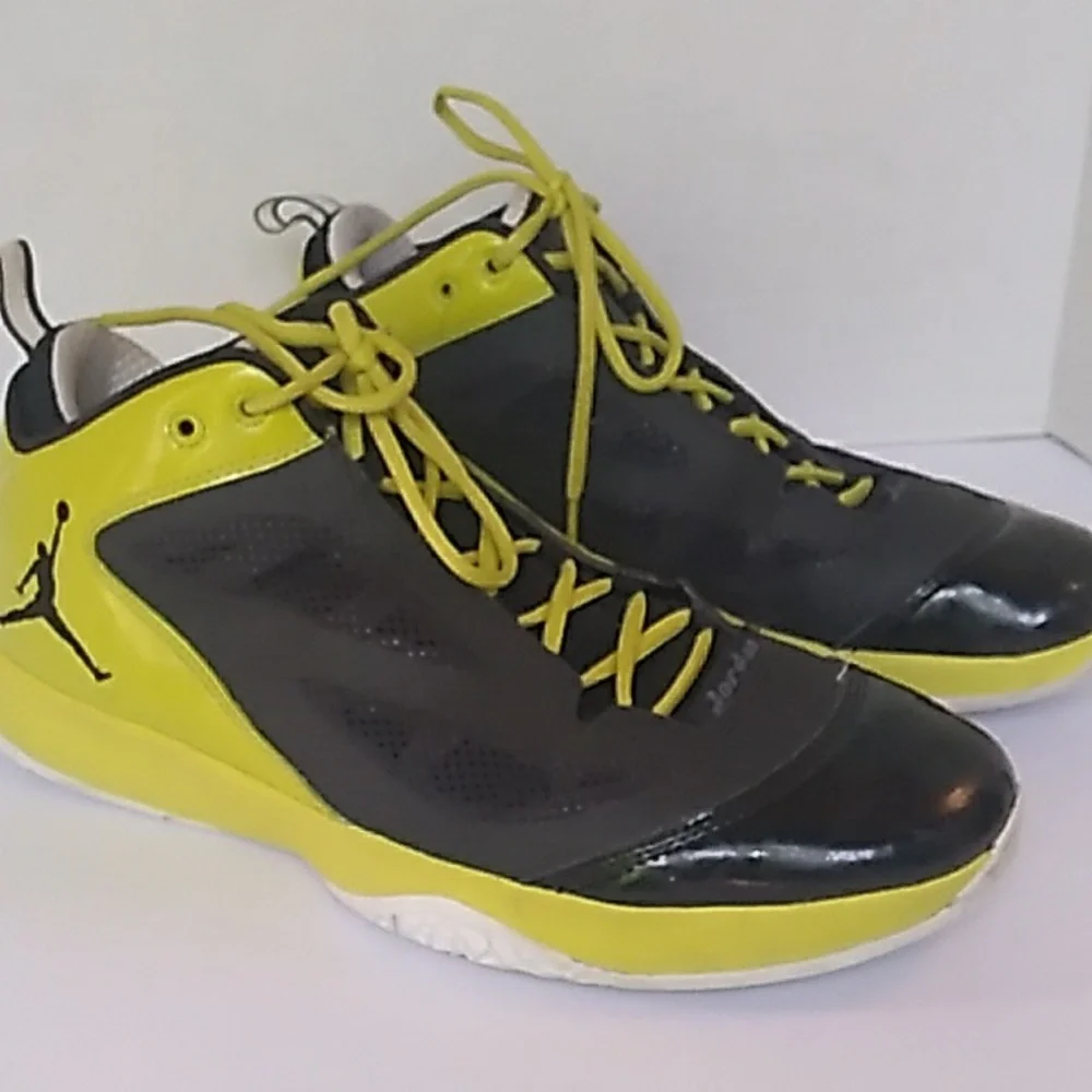 Air Jordan Basketball Shoes High-Top Athletic Sneakers Black‎ Yellow Performance